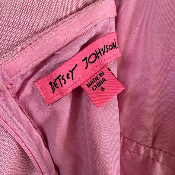 Betsey Johnson Pink Tulle Ref Hearts Dress size 6 - Picture 5 of 5